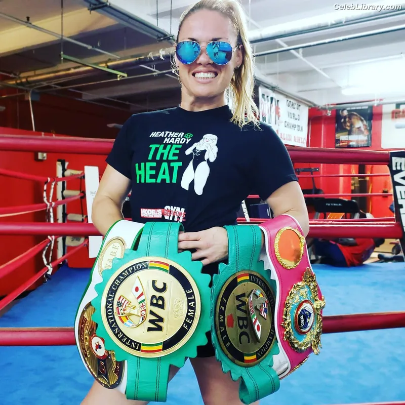 Heather Hardy photo 2 of 421
