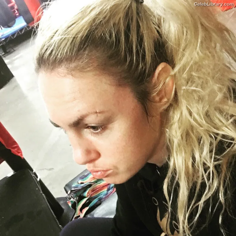 Heather Hardy photo 24 of 421