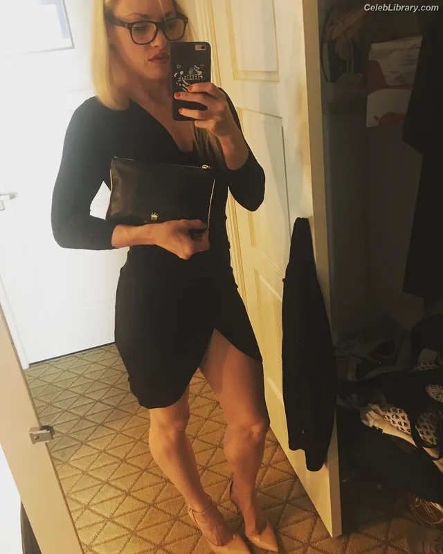 Heather Hardy photo 3 of 421