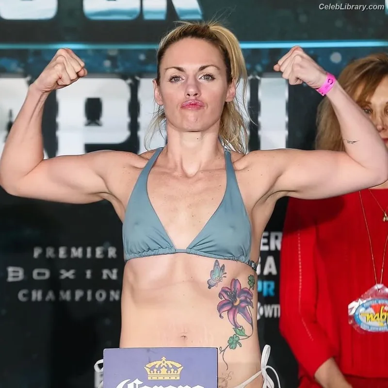 Heather Hardy photo 12 of 421