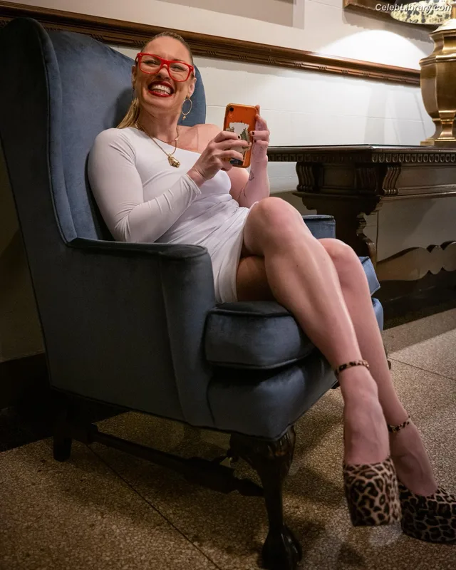 Heather Hardy photo 23 of 421