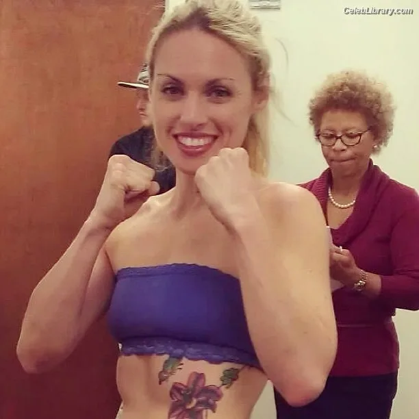 Heather Hardy photo 22 of 421