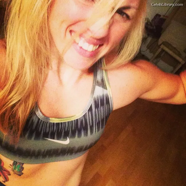 Heather Hardy photo 22 of 421
