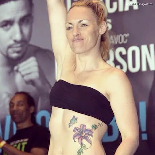 Heather Hardy photo 6 of 421