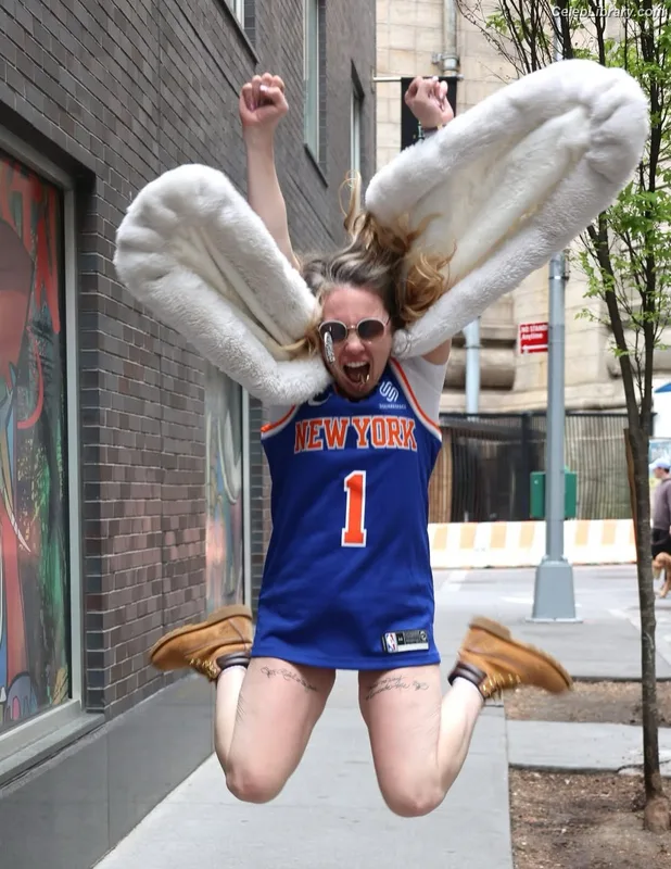 Heather Hardy photo 12 of 421