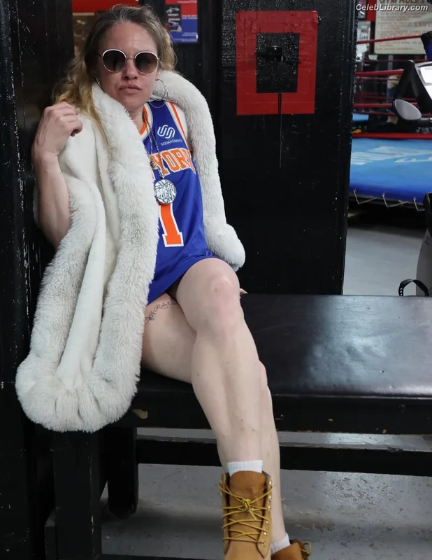 Heather Hardy photo 15 of 421