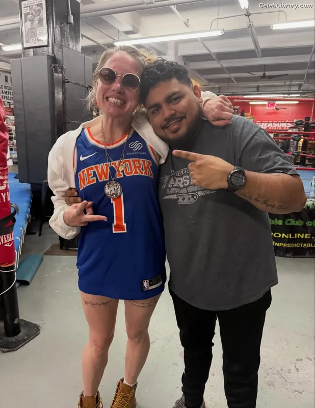 Heather Hardy photo 19 of 421