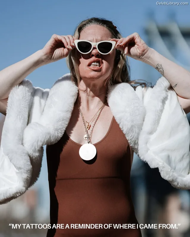 Heather Hardy photo 18 of 421