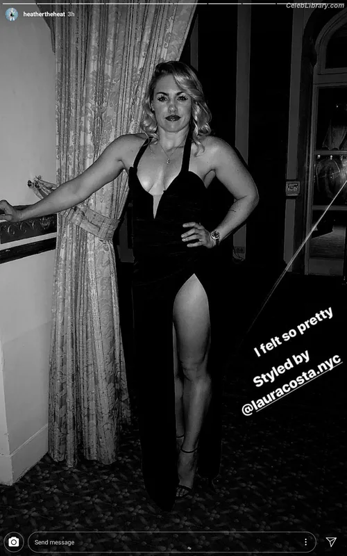 Heather Hardy photo 5 of 421