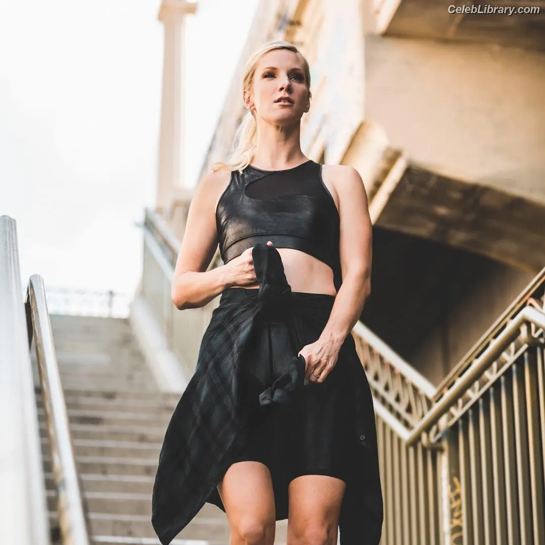 Heather Morris photo 5 of 180