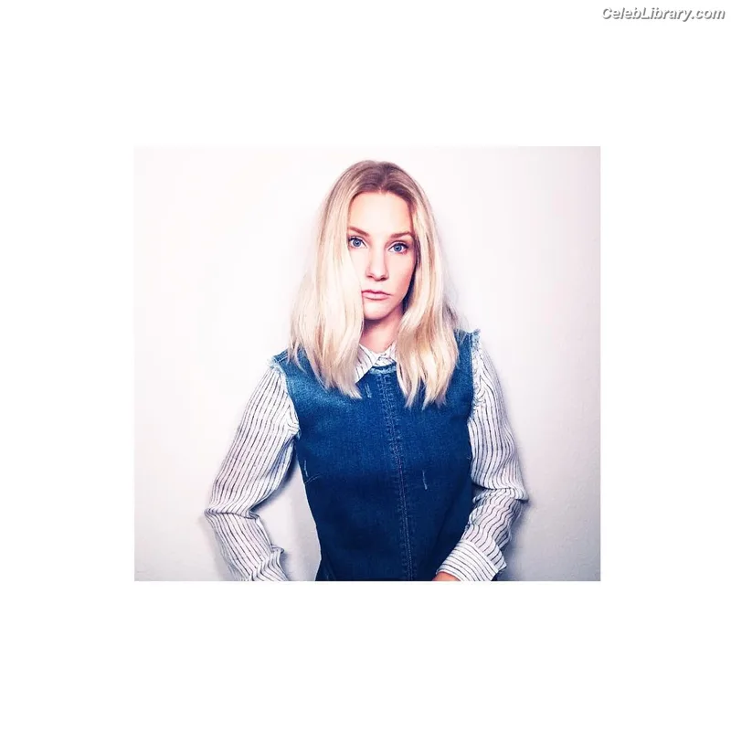 Heather Morris photo 7 of 181
