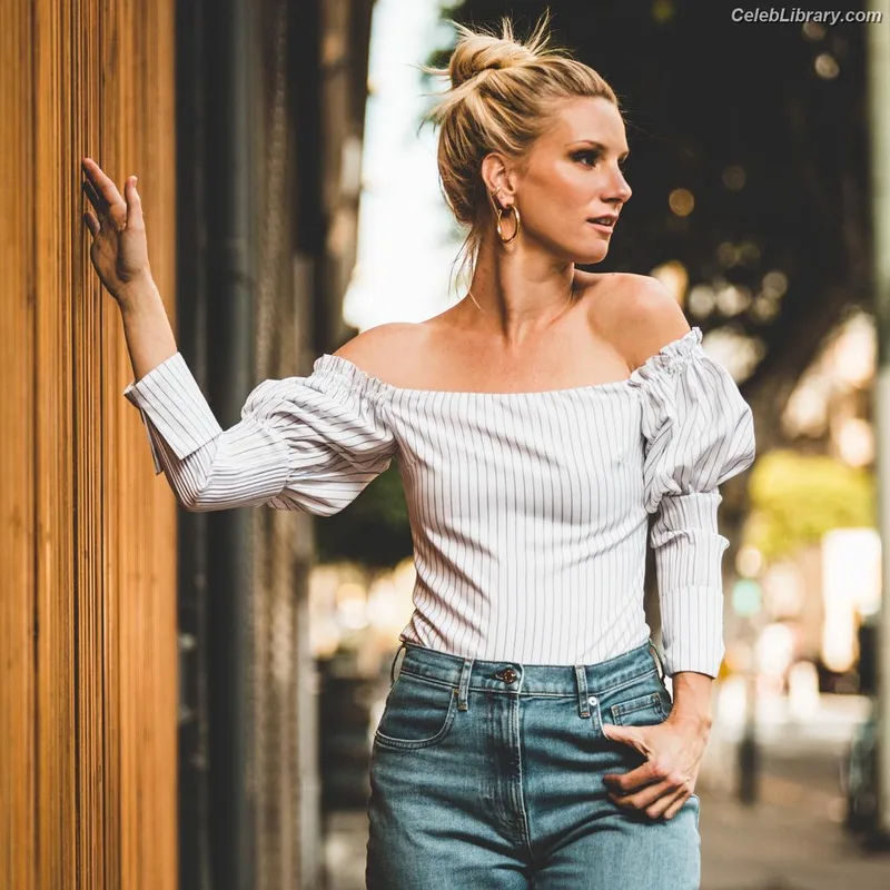 Heather Morris photo 19 of 181