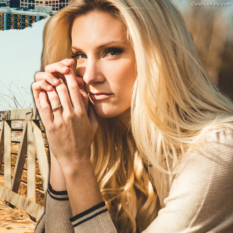 Heather Morris photo 1 of 181