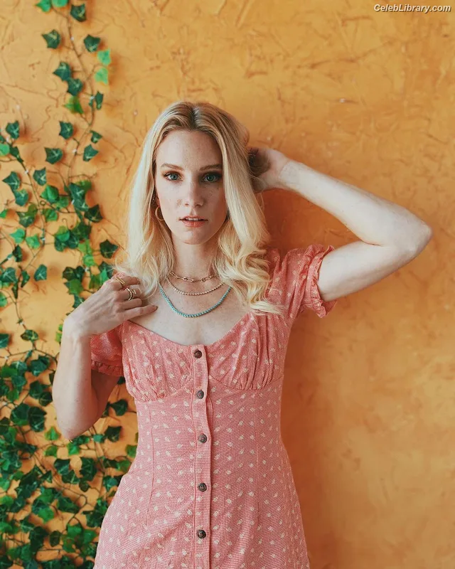 Heather Morris photo 19 of 181