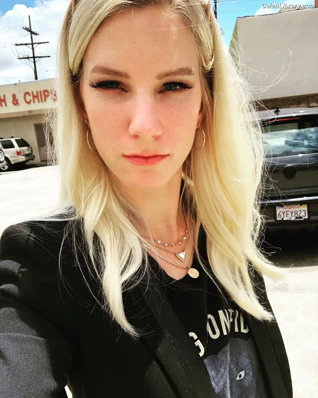 Heather Morris photo 21 of 181
