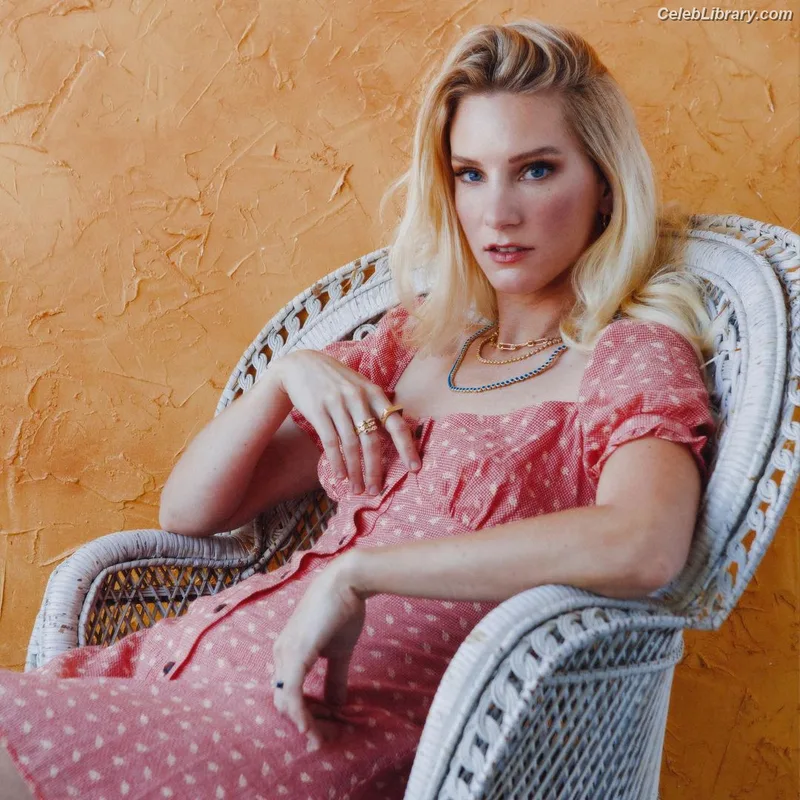 Heather Morris photo 18 of 181