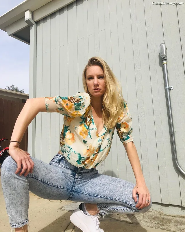 Heather Morris photo 20 of 181