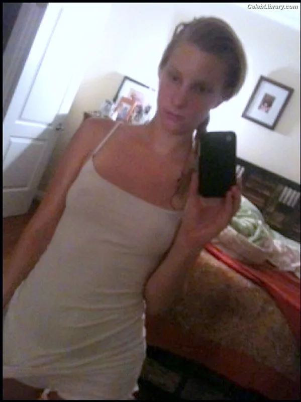 Heather Morris photo 16 of 181