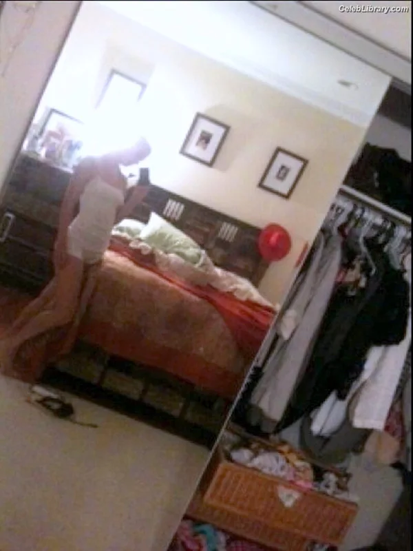 Heather Morris photo 17 of 181