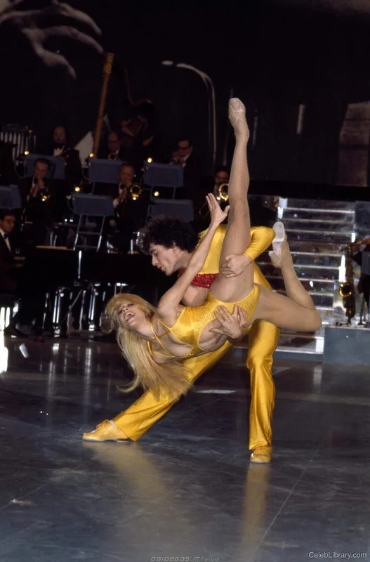 Heather Parisi photo 17 of 31