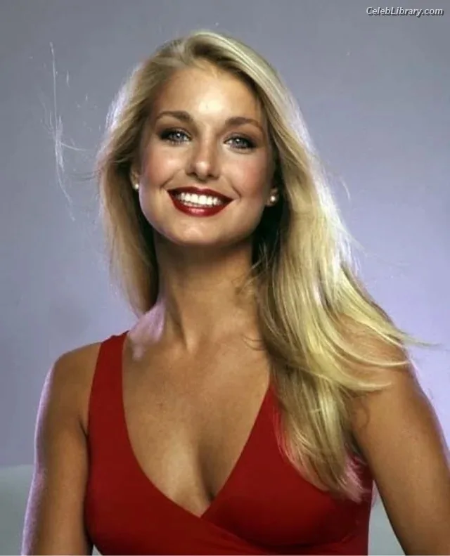 Heather Thomas photo 5 of 499