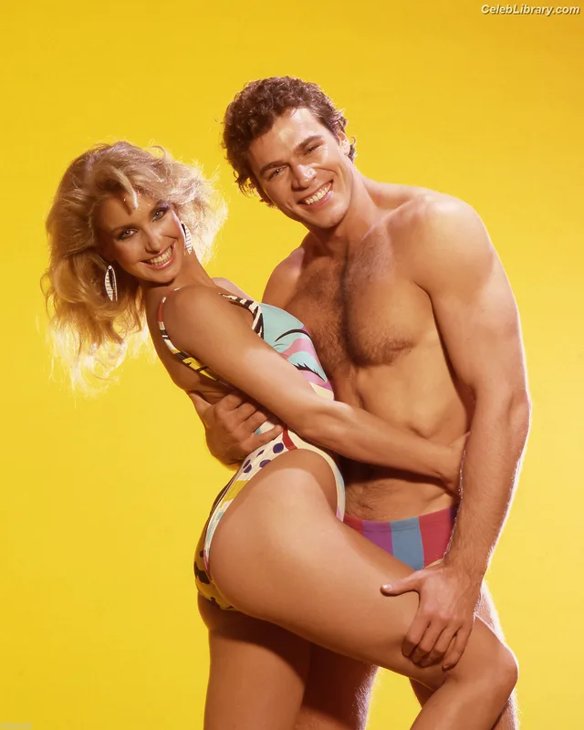 Heather Thomas photo 13 of 499