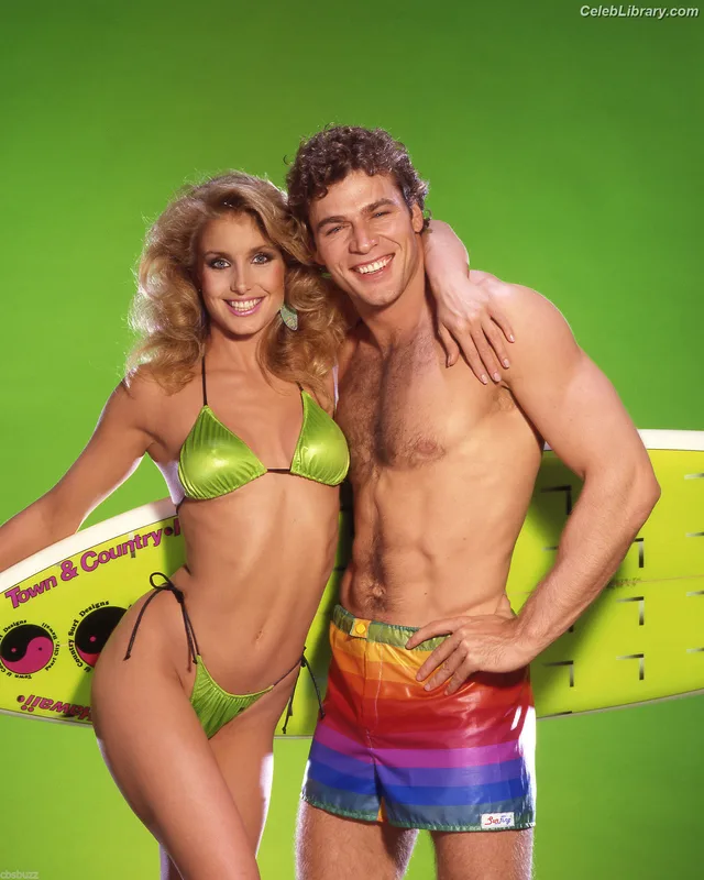 Heather Thomas photo 16 of 499