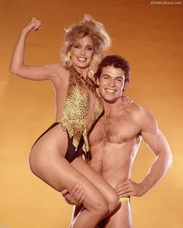 Heather Thomas photo 18 of 499