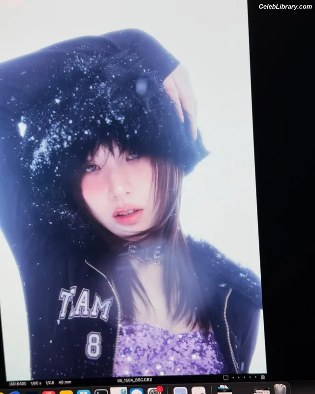 HeeJin (ARTMS / LOONA) photo 21 of 118