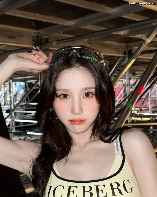 HeeJin (ARTMS / LOONA) photo 13 of 118