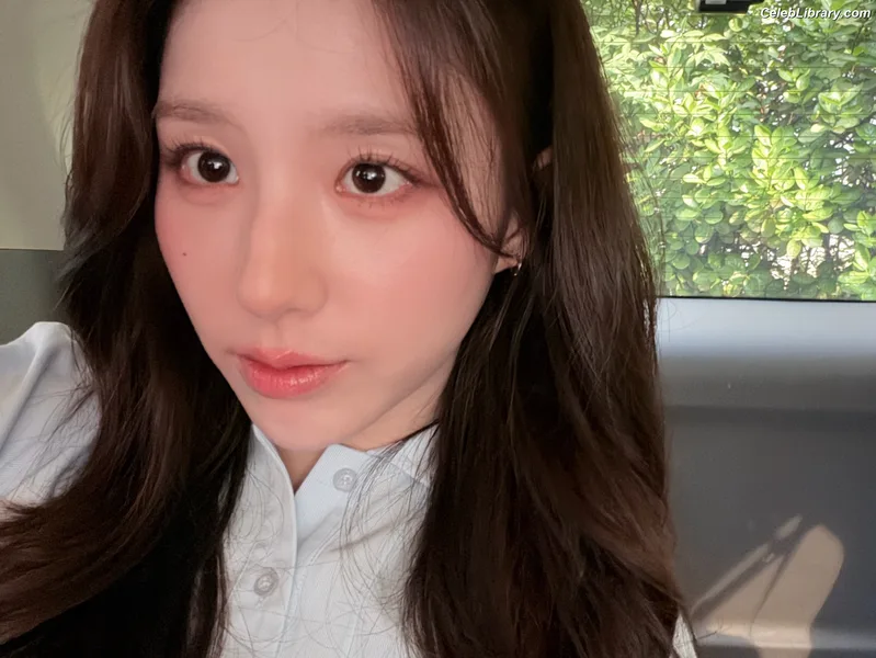 HeeJin (ARTMS / LOONA) photo 8 of 118