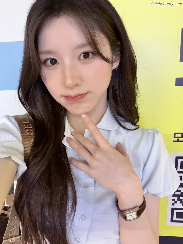 HeeJin (ARTMS / LOONA) photo 6 of 118