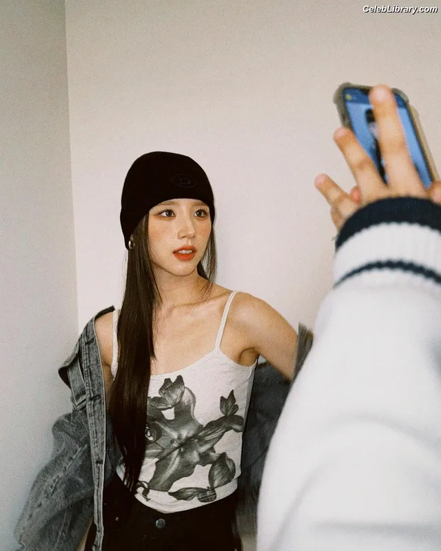 HeeJin (ARTMS / LOONA) photo 10 of 118