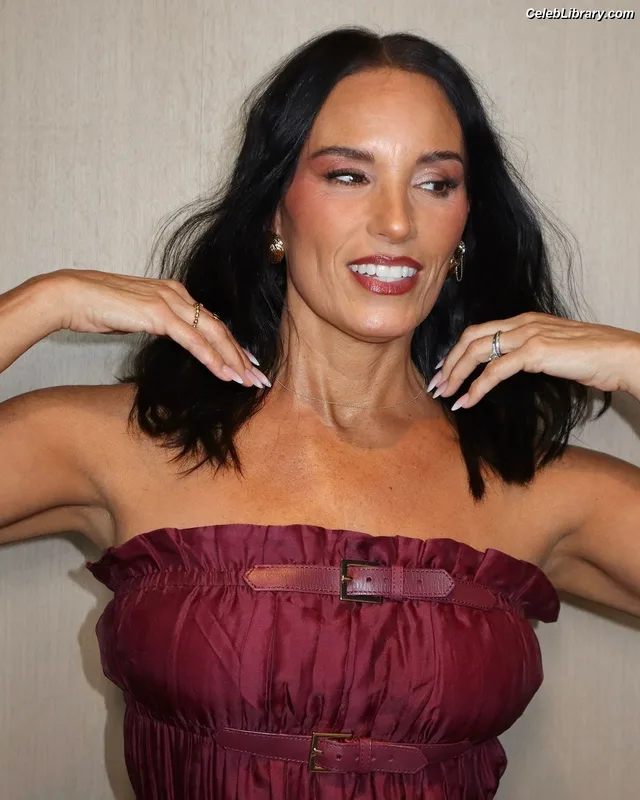 Heidi D'Amelio photo 19 of 265