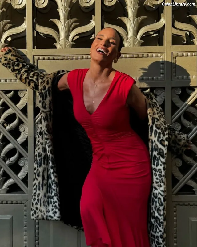 Heidi D'Amelio photo 14 of 265