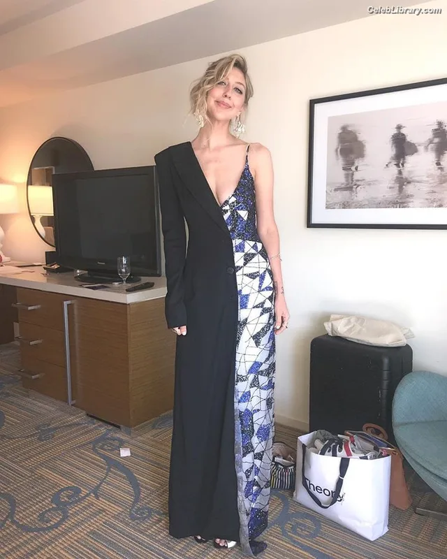 Heidi Gardner photo 4 of 76