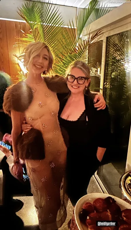 Heidi Gardner photo 16 of 76
