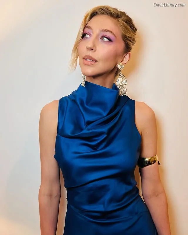 Heidi Gardner photo 20 of 76