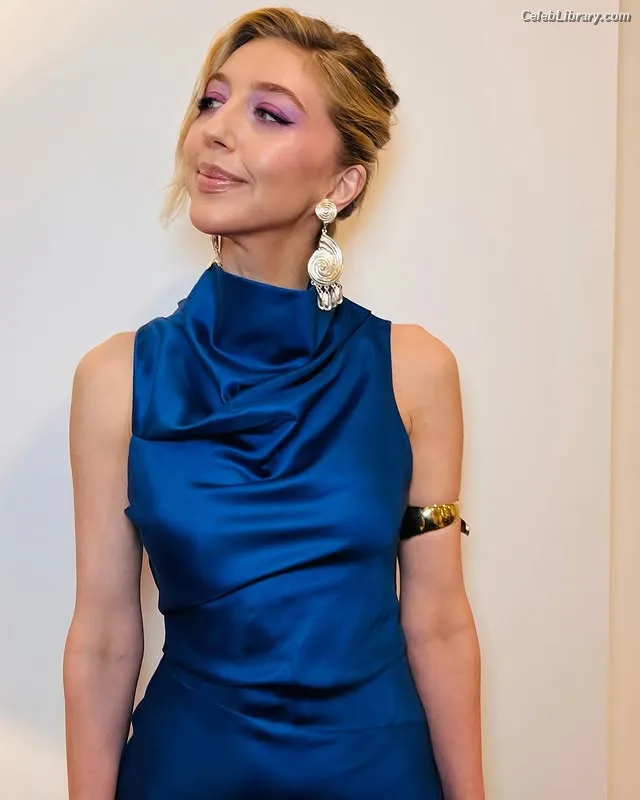Heidi Gardner photo 22 of 76