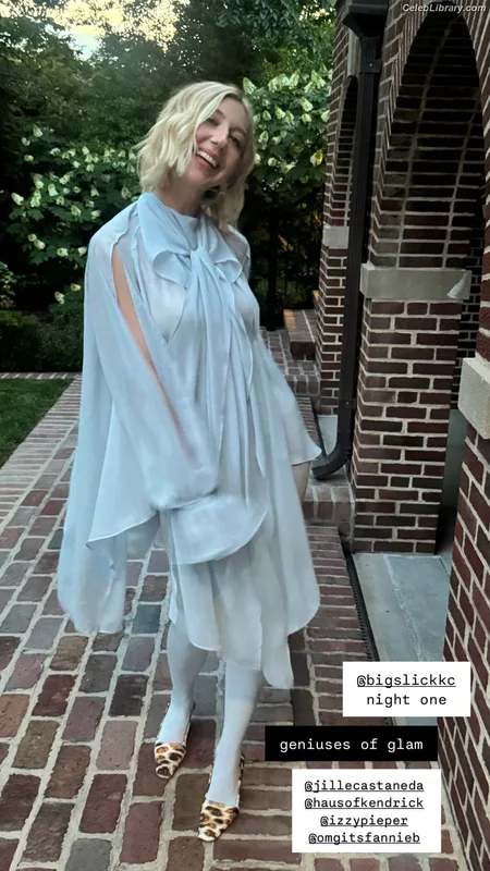 Heidi Gardner photo 13 of 76