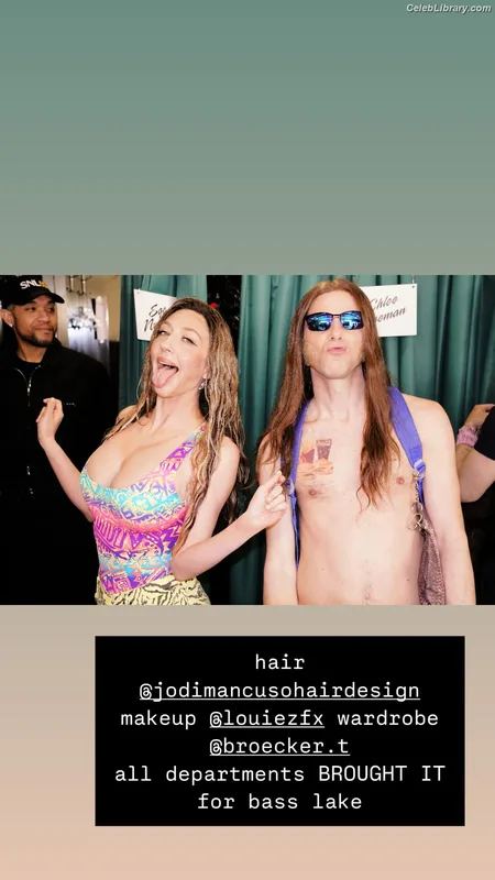 Heidi Gardner photo 20 of 76