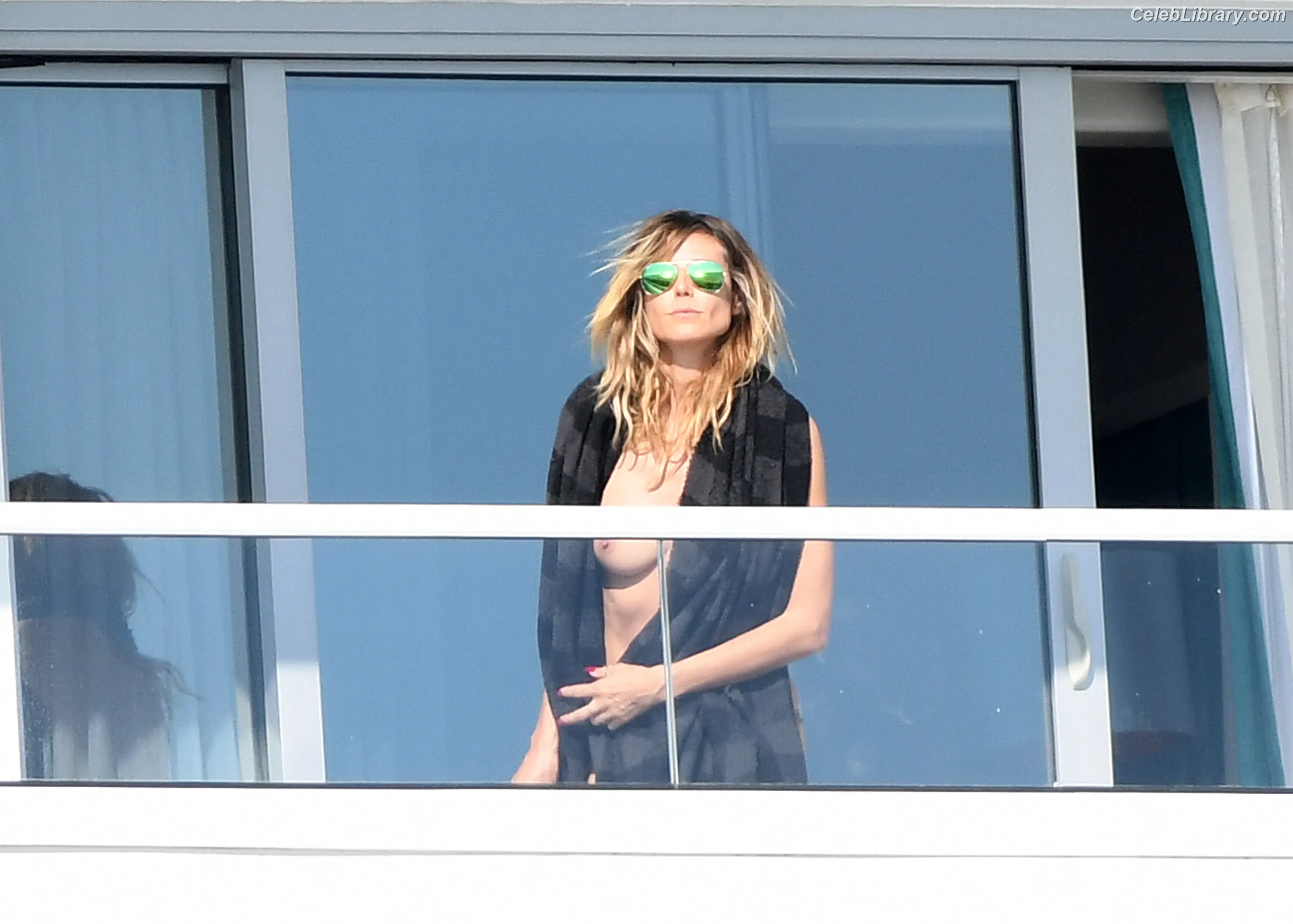 Heidi Klum photo 16 of 1638