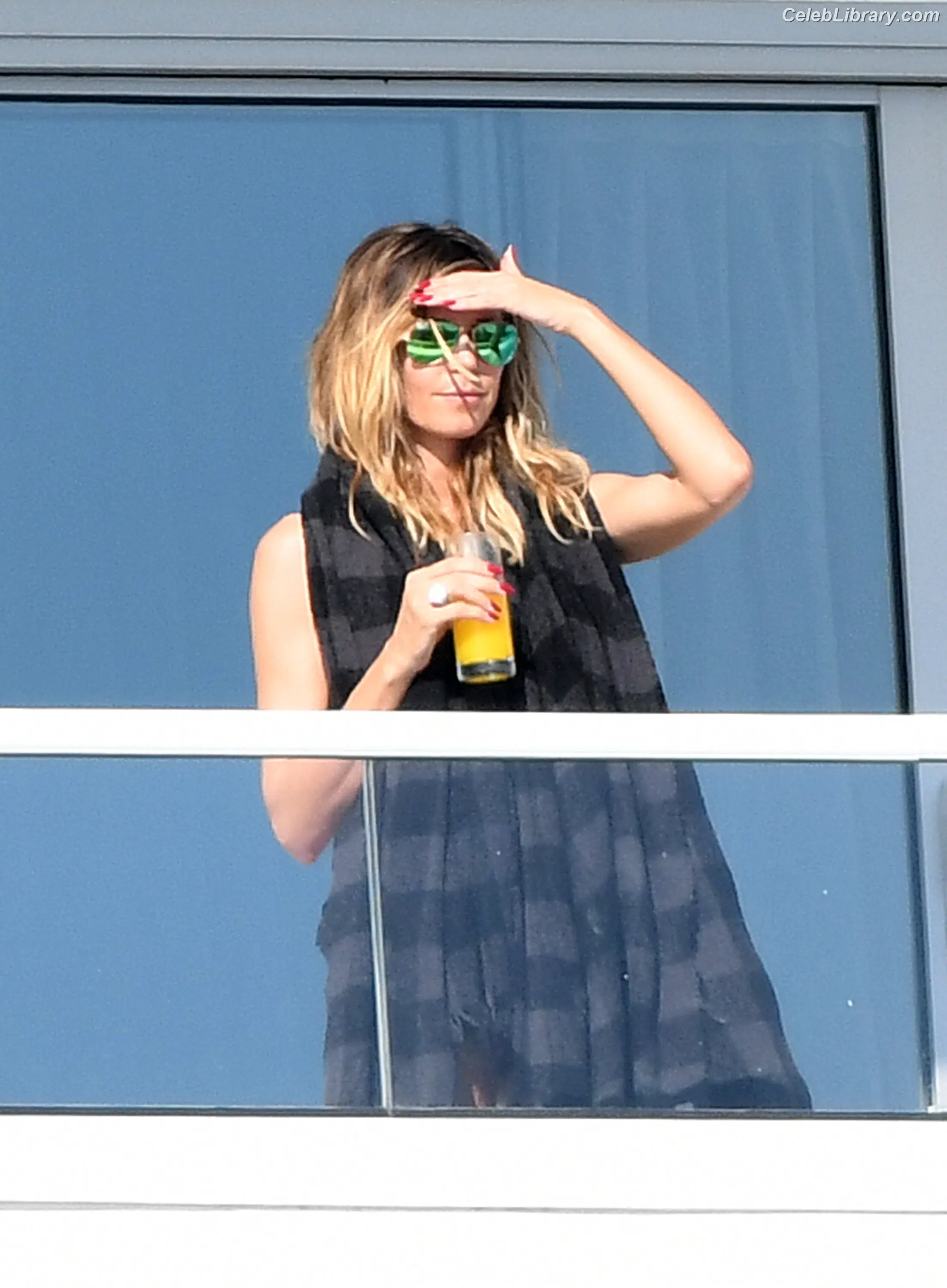 Heidi Klum photo 1 of 1638