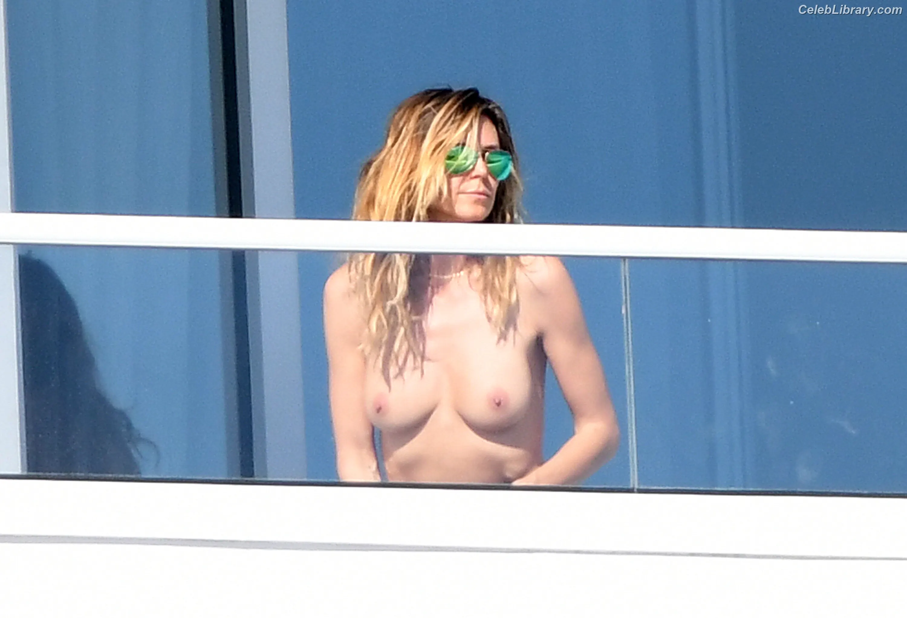 Heidi Klum photo 12 of 1638