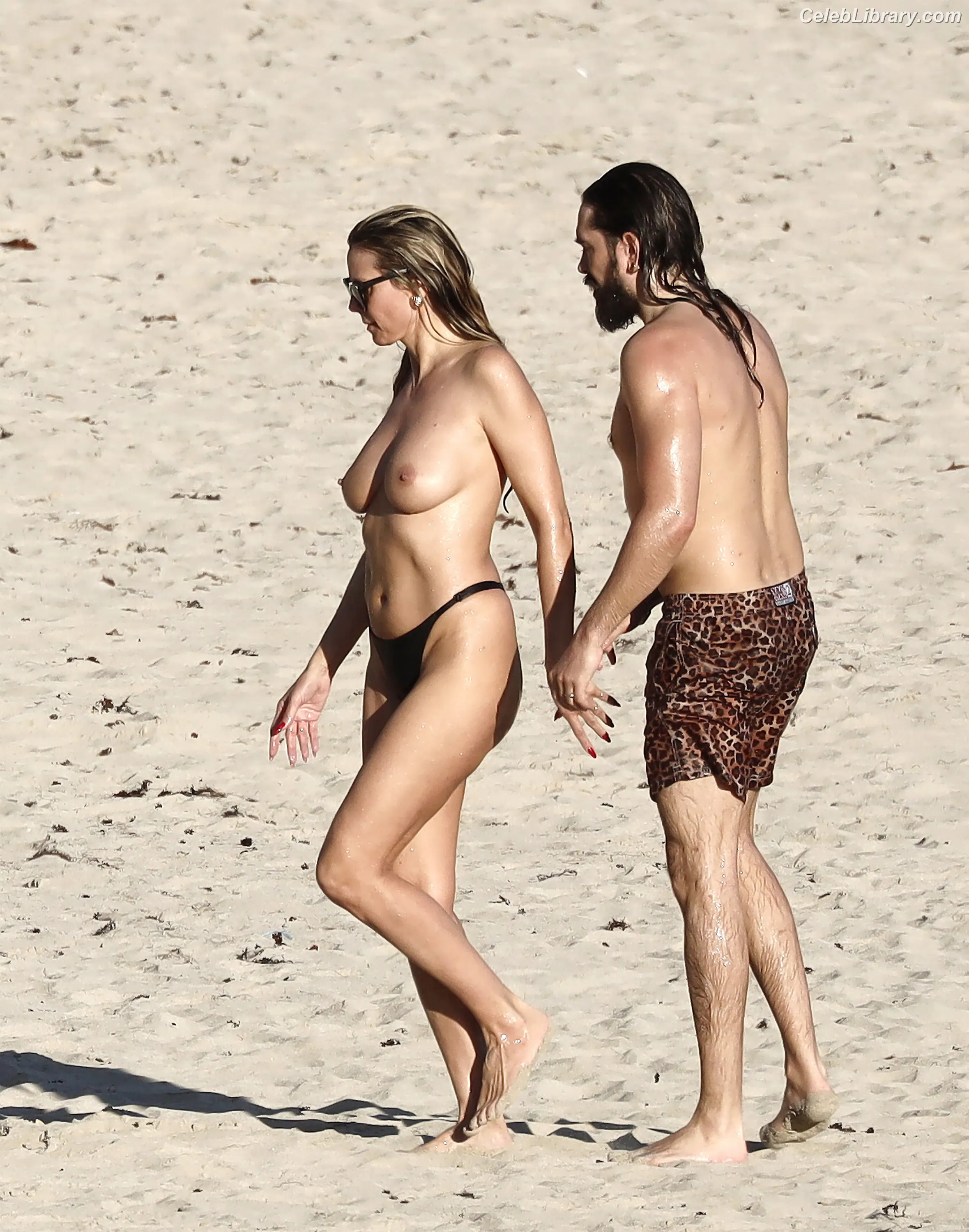 Heidi Klum photo 7 of 1638