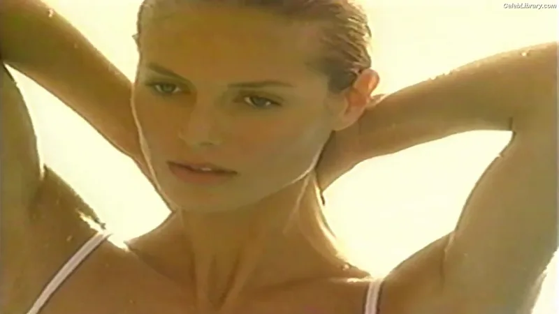 Heidi Klum photo 10 of 1639