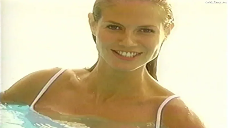 Heidi Klum photo 8 of 1639