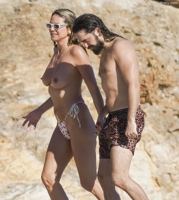 Heidi Klum photo 18 of 1639