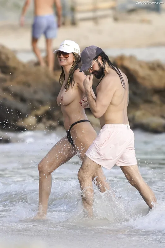 Heidi Klum photo 16 of 1639