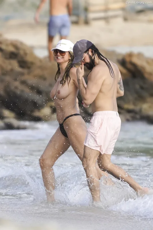 Heidi Klum photo 20 of 1639